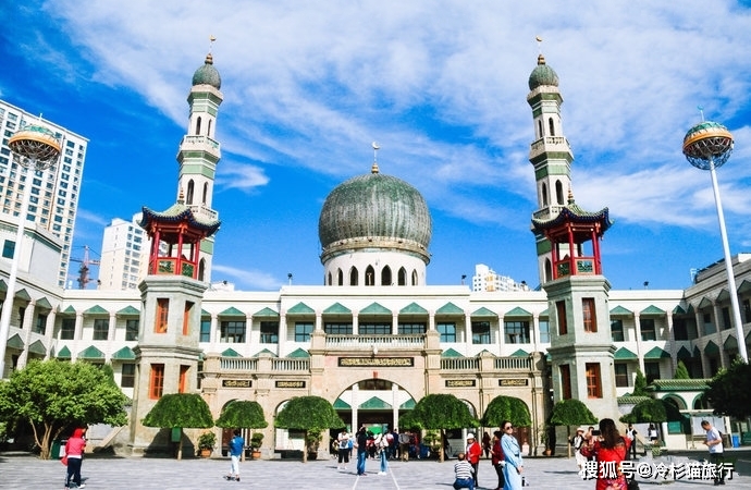 每月适合旅游的城市_6月适合一个人旅游城市_旅游最适合的城市说说