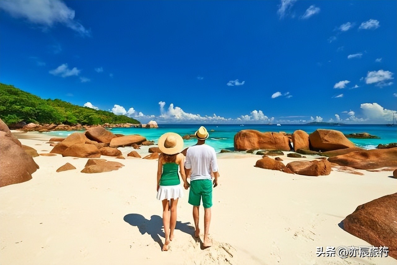 情侣旅游浪漫事情_情侣浪漫旅游事情怎么说_情侣旅游浪漫的事