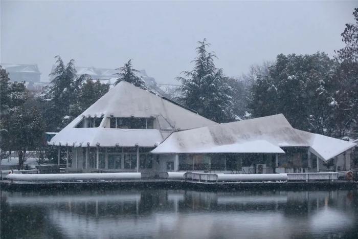 江苏赶海的好地方_江苏赶海旅游地区推荐一下_江苏省赶海去哪里比较好