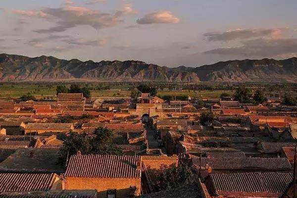 这季节旅游去哪好_这个季节最适合旅游的城市_各个季节适合旅游的城市