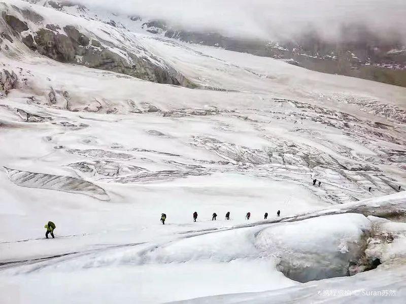 个人旅游怎么去贡嘎雪山_贡嘎雪山登山费用_贡嘎雪山玩几天