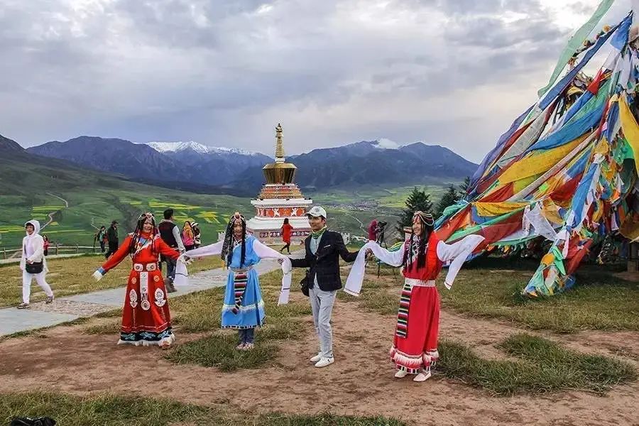 嘉峪关旅游什么季节最好_嘉峪关适合玩几天_嘉峪关旅游旺季