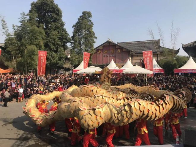 春节返程绕行线路_成都春节自驾游线路_中国人民春节旅游线路