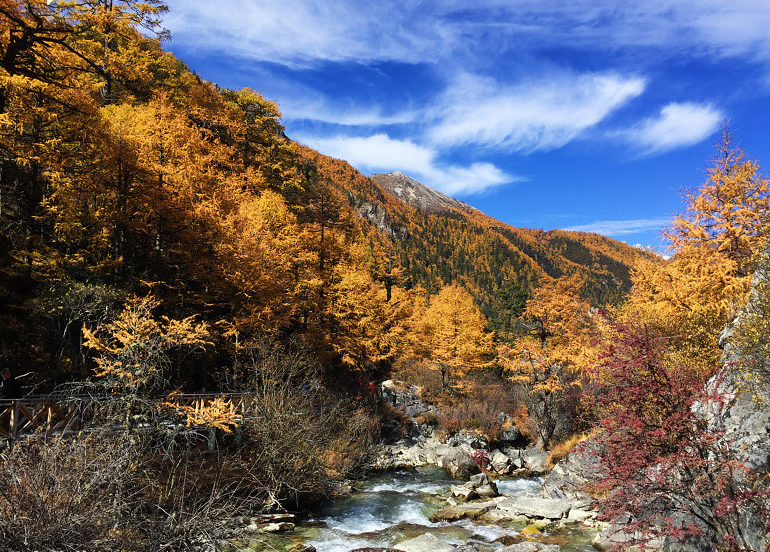 川西旅游淡季_川西线旅游适合的季节_川西适合旅游的季节