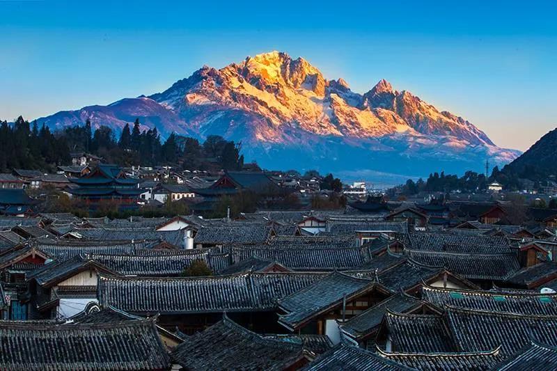 天山旅游推荐_天山旅游推荐词80字怎么写_天山旅游推荐词20字
