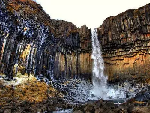 圣诞节去冰岛旅游装备_冰岛圣诞节能看到极光吗_冰岛怎么过圣诞节