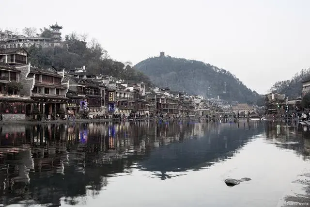 古城凤凰一线旅游地区有哪些_凤凰古城一线旅游地区_古城凤凰一线旅游地区在哪