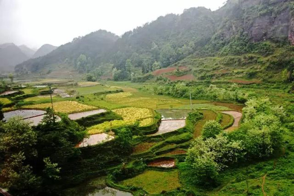 火车线路推荐_国内火车线路欣赏沿途风景_火车经典旅游线路