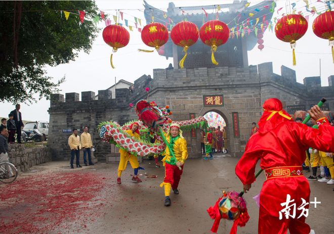 打造休闲旅游特色小镇_小镇休闲特色旅游打造文案_小镇休闲特色旅游打造活动