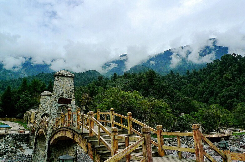 成都温泉推荐去处_成都温泉旅游地区_成都的温泉