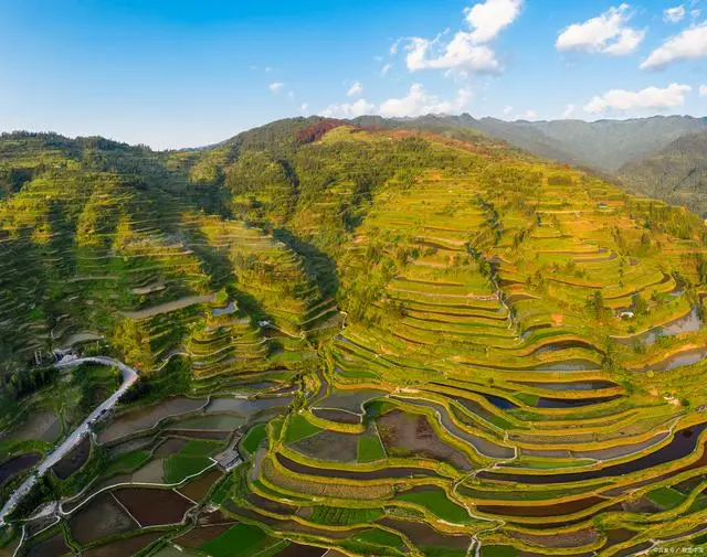 江西什么季节旅游好_江西季节旅游好玩的地方_江西最好的旅游季节