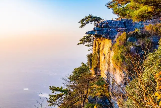 江西季节旅游好玩的地方_江西最好的旅游季节_江西什么季节旅游好