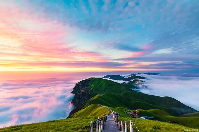 江西季节旅游好玩的地方_江西最好的旅游季节_江西什么季节旅游好