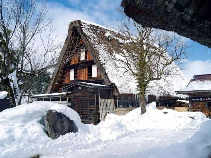 西湖合掌村_日本合掌村旅游季节_白川乡合掌村民宿