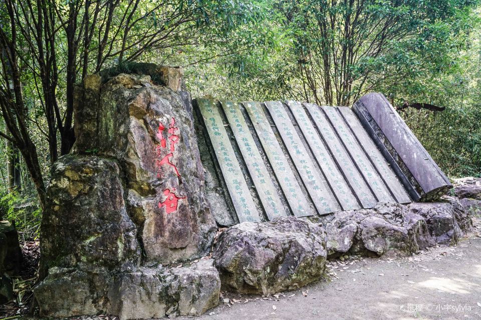 情侣汽车旅游风景_适合情侣自驾游的车_情侣自驾旅行
