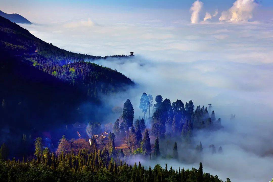 暑假云南旅游家庭去哪里玩_暑假去云南旅游家庭_2021年暑假去云南旅游