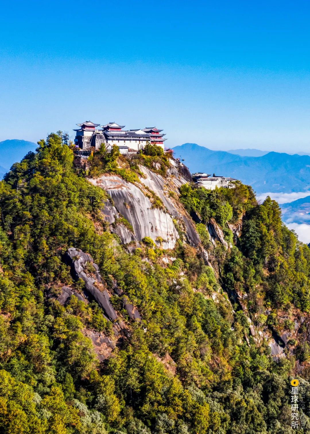 东南亚民族特色旅游城市有哪些_东南亚旅游城市民族特色_东南亚富有魅力的旅游名胜有