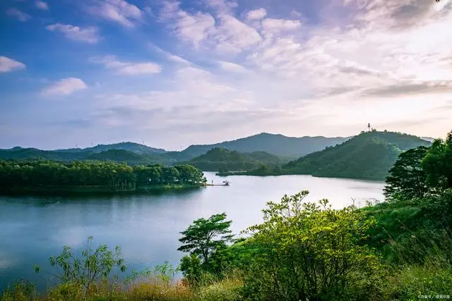 咸宁草海旅游景点_咸宁草原_咸宁草海在哪里