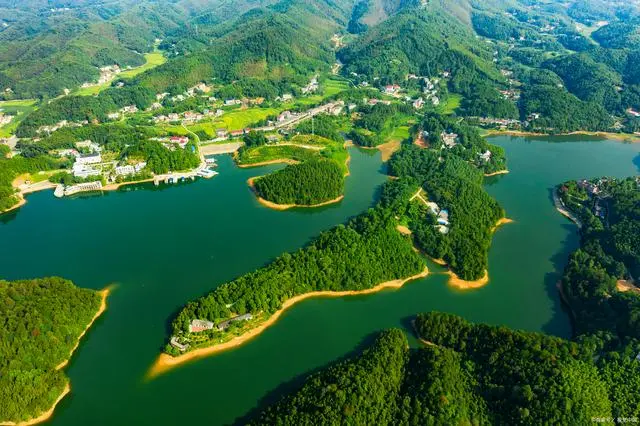 咸宁草海旅游景点_咸宁草海在哪里_咸宁草原