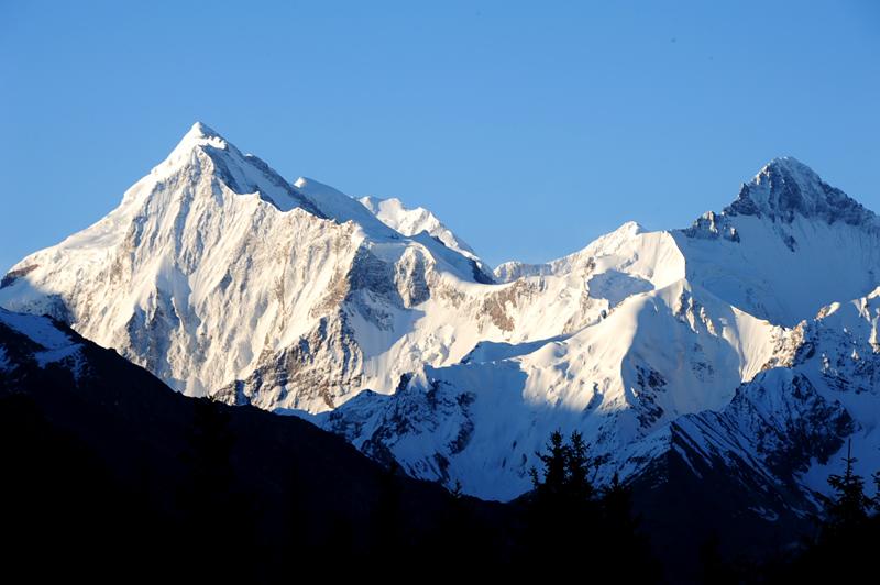 昭苏旅游_昭苏县有哪些旅游景点_昭苏的旅游景点排行