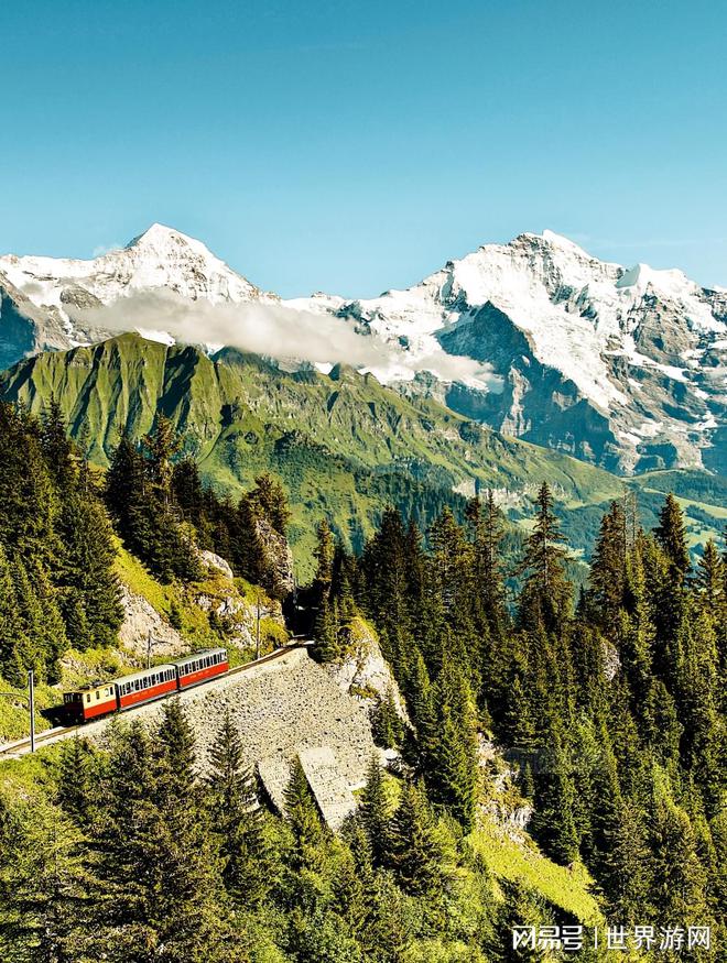 金秋时节旅游_金秋旅游胜地_金秋时节的旅游宣传语