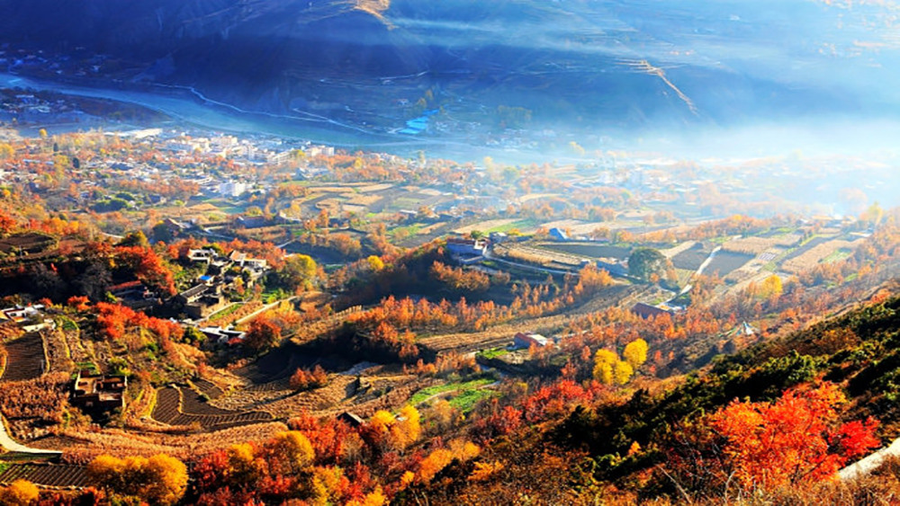 金秋时节四川旅游景点_金秋四川旅游景点推荐_四川秋季旅游景点