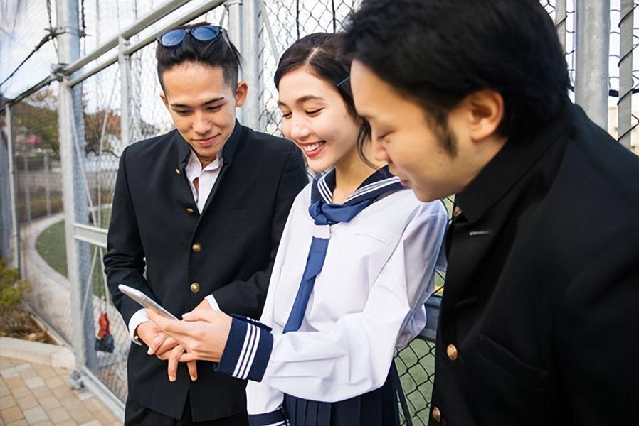 韩国的旅游节目_韩国人旅游新闻_新闻韩国旅游人员名单