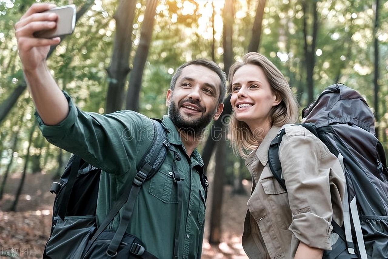 情侣分手旅游地_情侣旅游分手结婚_情侣分手旅行