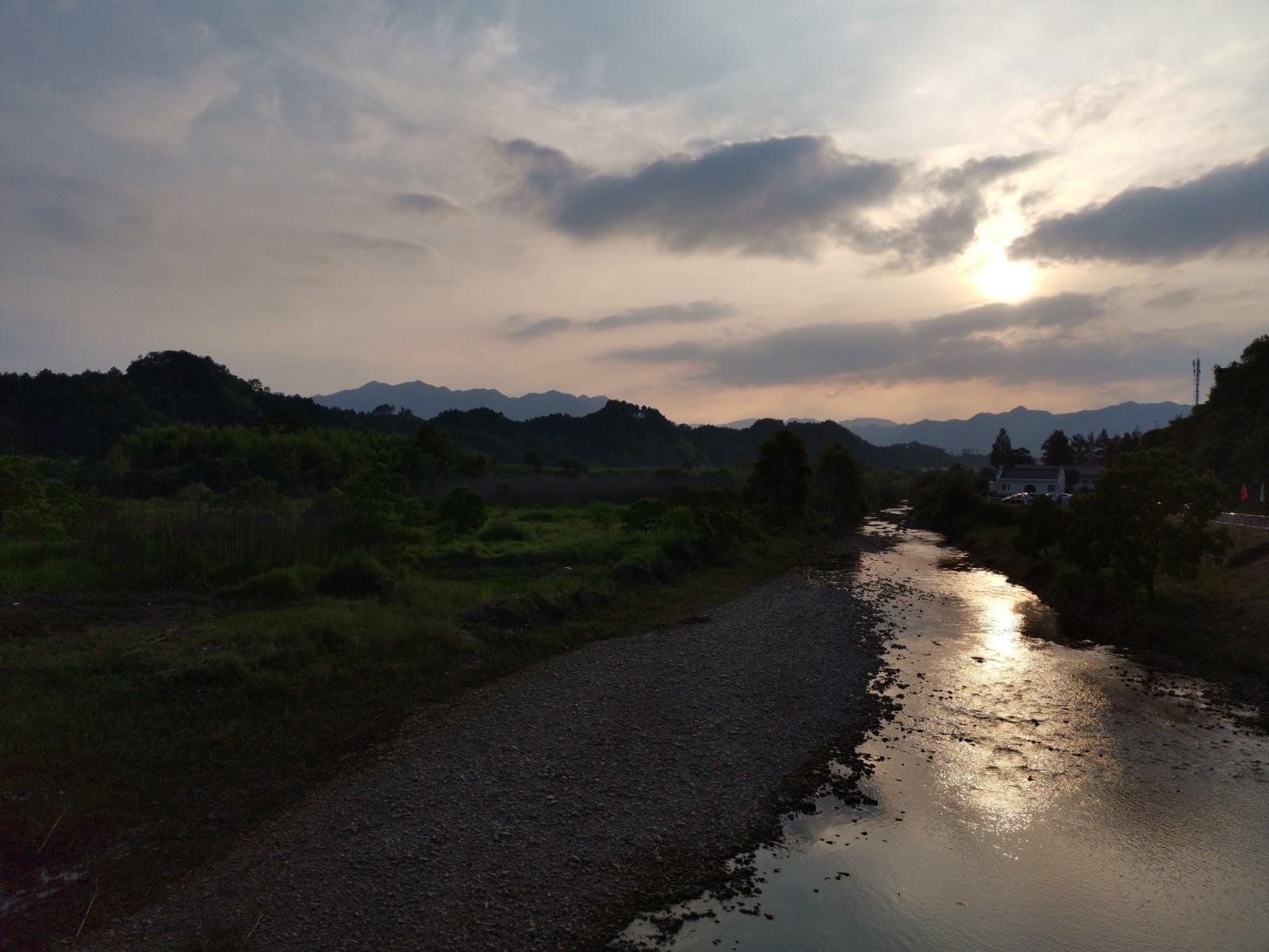 情侣分手旅行_情侣旅游分手结婚_情侣分手结婚旅游怎么处理