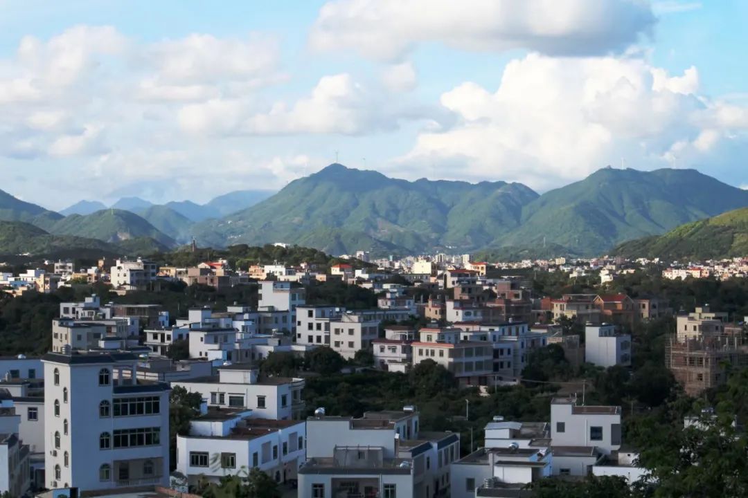 乡村特色旅游业_增强乡村旅游特色_打造特色乡村旅游