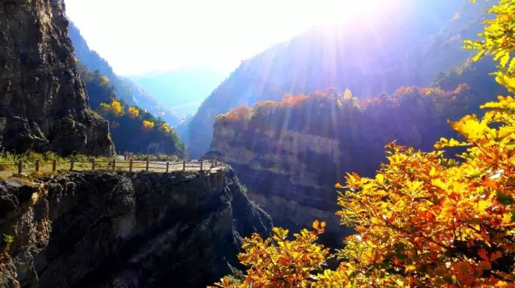 宁夏固原周边旅游攻略_固原周边游有哪些地方_固原周围旅游地区