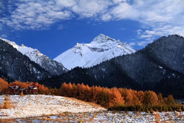 乌苏的旅游景点都有些什么地方_乌苏的旅游景点_景点旅游乌苏路线