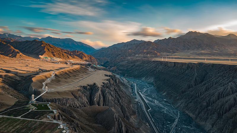 景点旅游乌苏路线图_乌苏的旅游景点_乌苏旅游