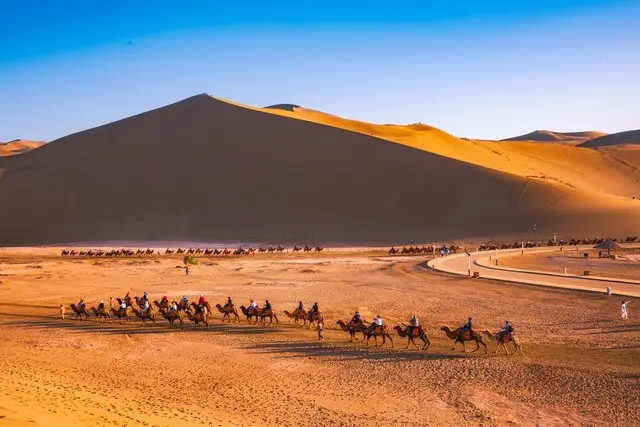 敦煌最适合几月份去_敦煌的旅游旺季_什么季节去敦煌旅游好