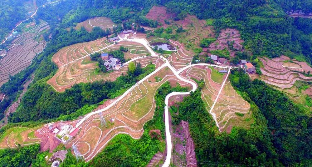 摩围山好不好耍_摩围山游玩时间_摩围山旅游季节