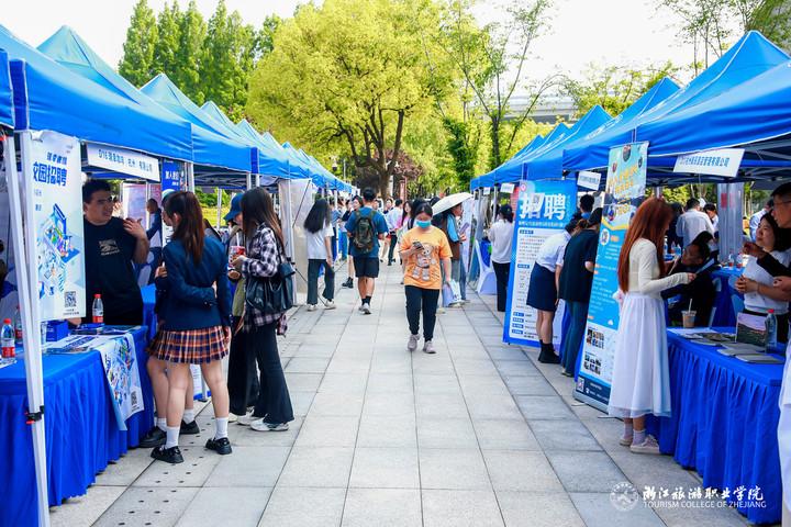 旅游自由工作可以做什么_可以自由旅游的工作_有哪些可以自由旅游的职业