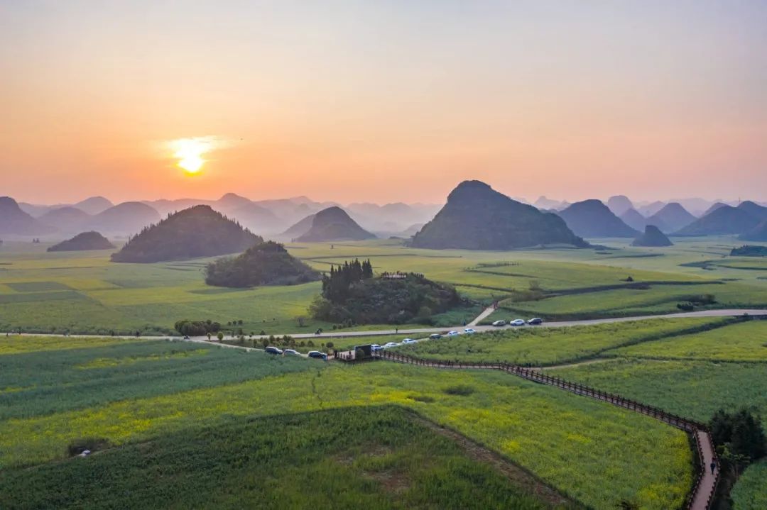 巴塘旅游季节_巴塘旅游景点_巴塘好玩的旅游景点