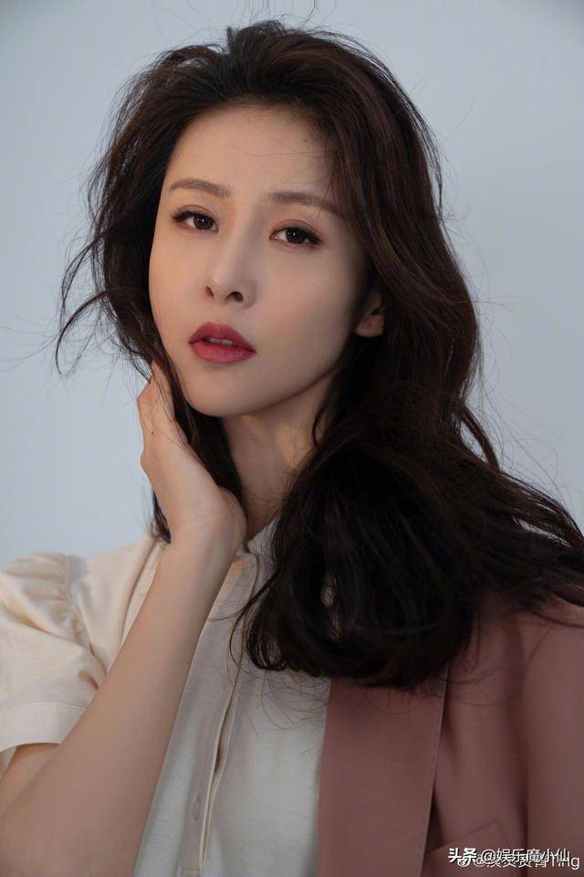 姐妹出游照_姐妹郊游唯美句子_姐妹郊外旅游集体照