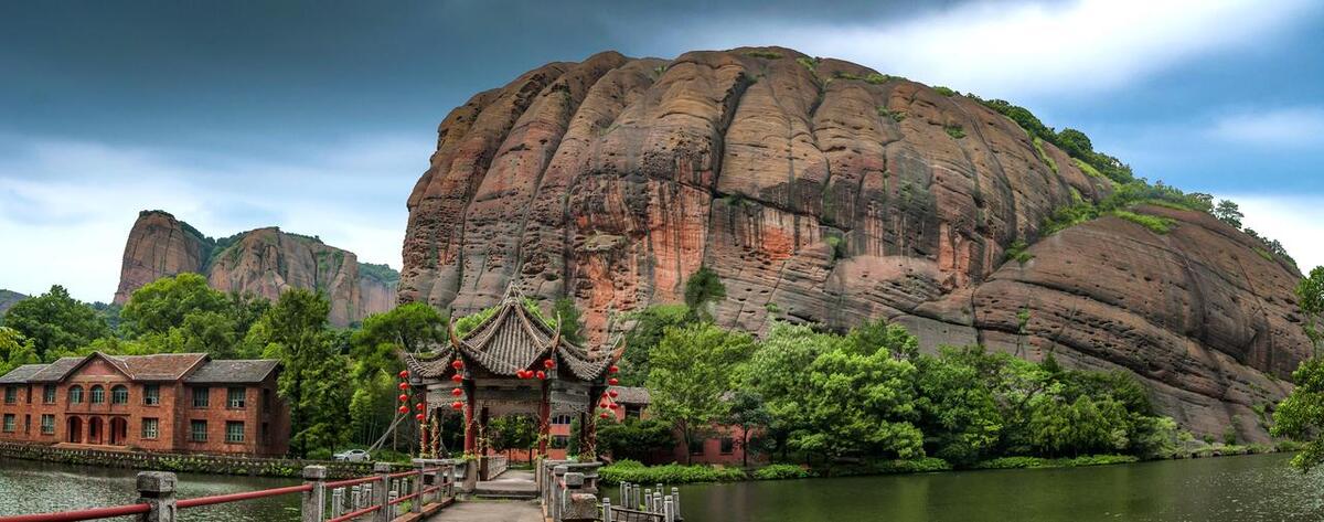 江西省好玩的旅游景点_江西哪里有好玩的旅游景点_好玩景点江西旅游有哪些地方