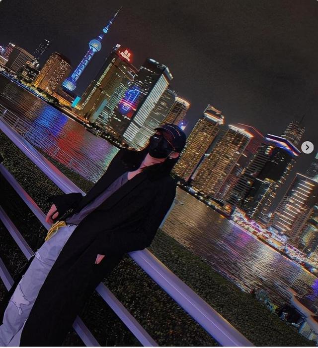 晒情侣旅游照片文案_情侣旅游晒照片_晒情侣旅游照片的说说