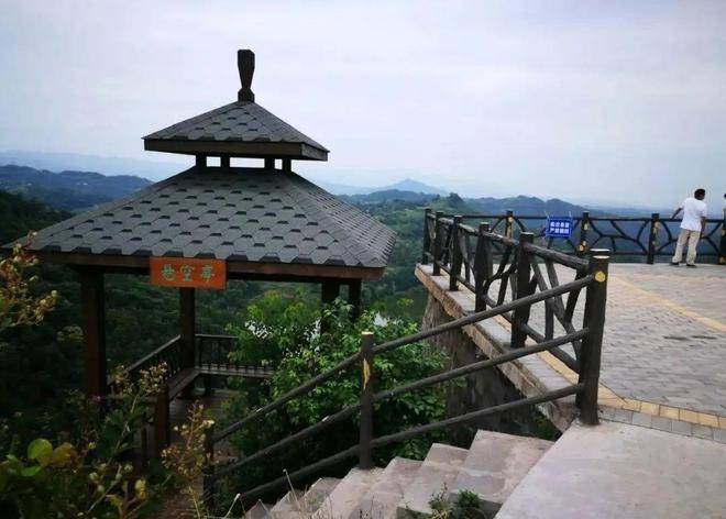 宜宾夏季旅游景点_四川宜宾游玩攻略_夏日旅游推荐景点四川宜宾