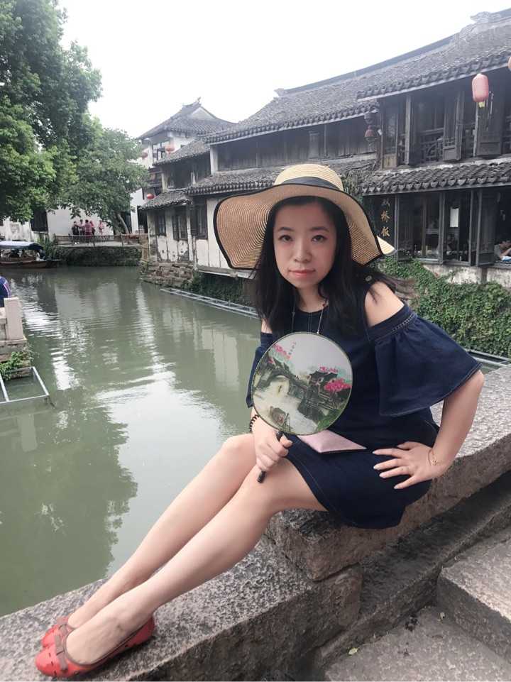 六人旅游集体照拍照姿势_姿势拍照集体照旅游人怎么拍_旅游集体照的姿势大全
