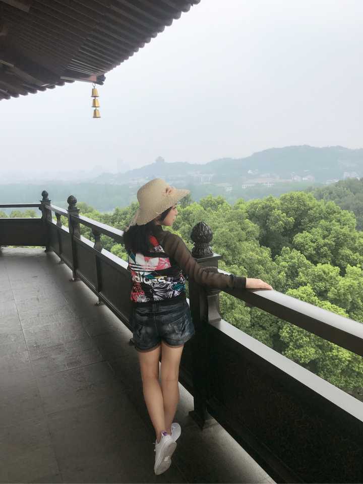 旅游集体照的姿势大全_姿势拍照集体照旅游人怎么拍_六人旅游集体照拍照姿势