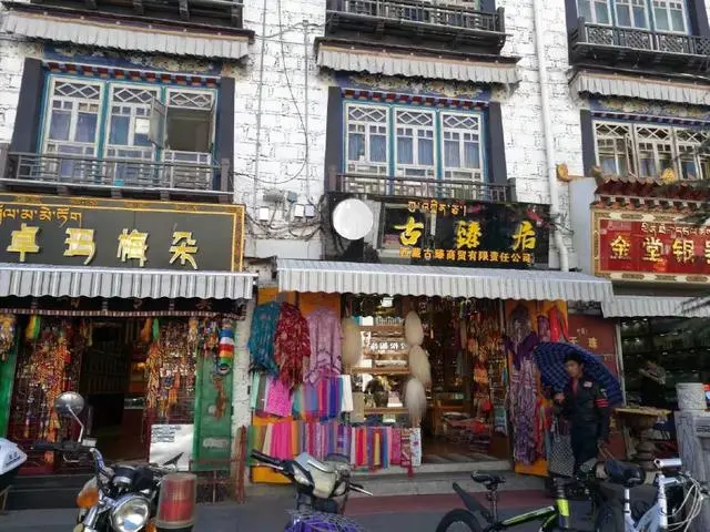 旅游套路购物_旅行团套路_旅游团新套路